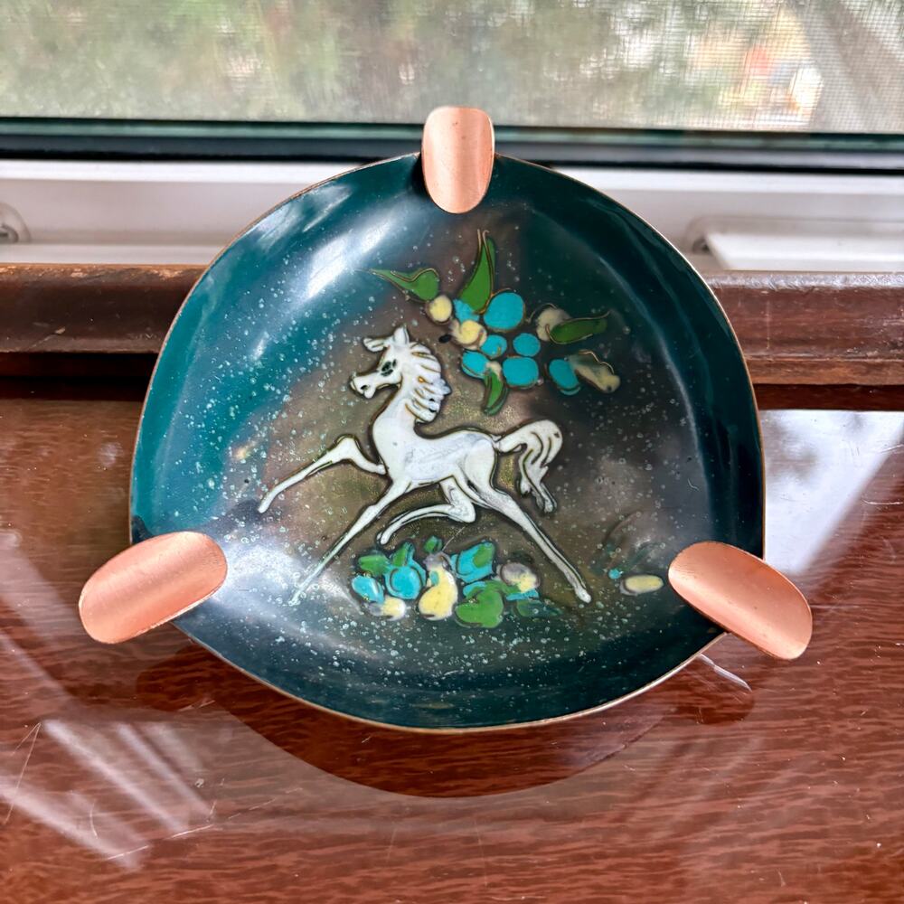 Vintage Enameled Horse Dish Holland Ashtray by The Highland House